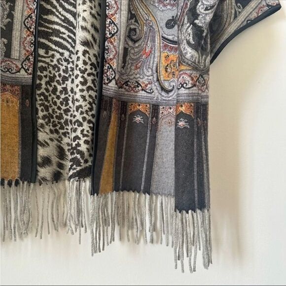 J. McLaughlin Gia Reversible Open Front Wool Poncho L/XL - Picture 7 of 7